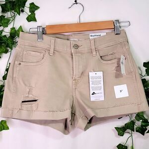 Old Navy. Boyfriend Shorts. Mid-Rise. Size 2. NWT
